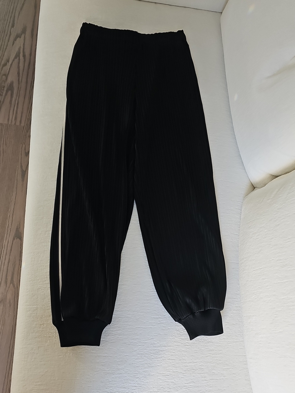 Women's Black Pleated Pants
